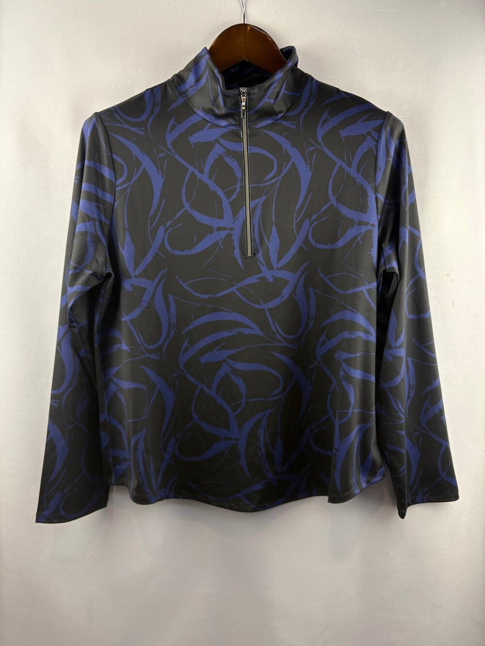 Women’s Chico’s Large Black & Blue Swipe Pattern Half Zip Athletic Shirt